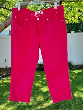 Levis Strauss & Co Signature Bermuda Shorts Dark Pink